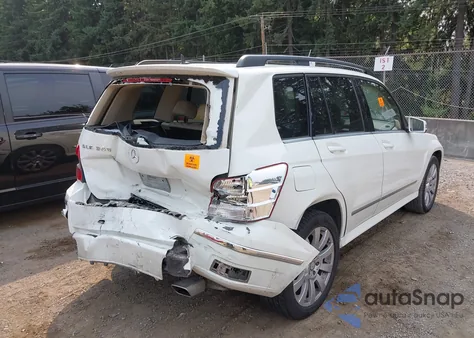 2011 Mercedes-Benz Glk 350 z USA, uszkodzony, nr VIN WDCGG5GB8BF623293